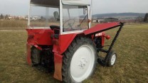 Traktor Zetor 25 K s boční lištou a hydraulikou